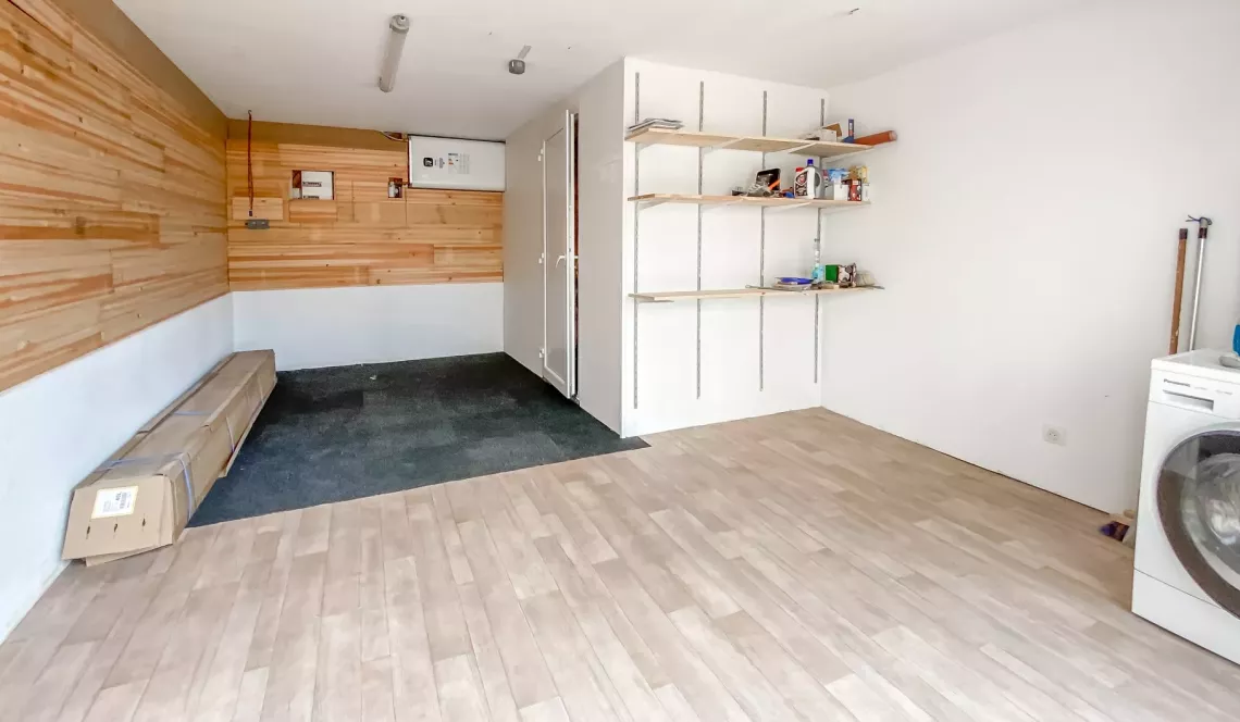 Seulement chez Donzacq à St Etienne de Baigorry - Maison entièrement rénovée de 65 m² habitable + garage + jardinet dans un cadre enchanteur à la campagne 