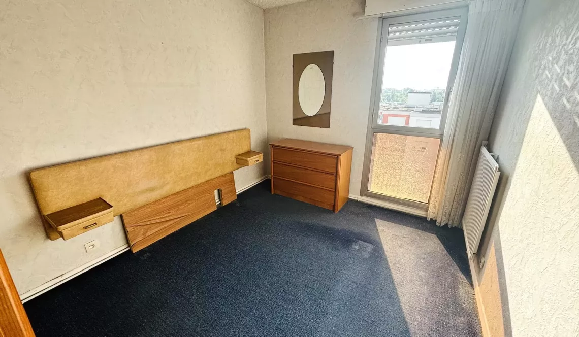 Anglet Bab² - Dernier étage et vue incroyable au sud pour ce type 4 de 89 m² habitable et son double séjour de 33 m², 2 chambres, cuisine indépendante + loggia. Cave. Possibilité de garage en +.