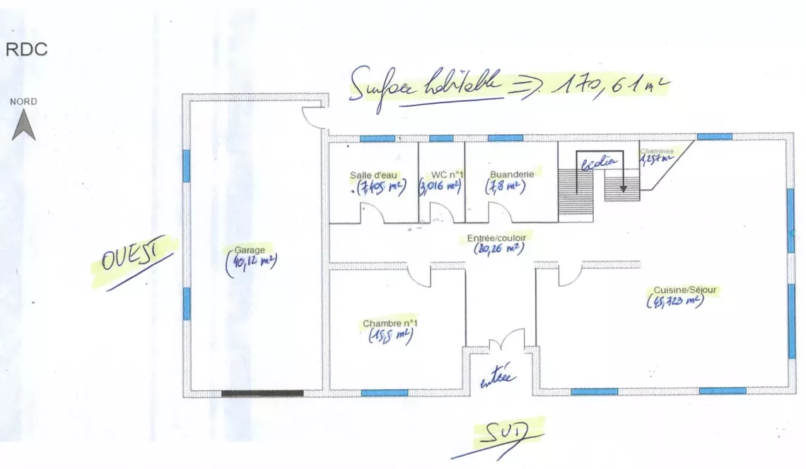 Briscous sur la hauteur - Dans un environnement exceptionnel, traditionnelle de 170 m² habitable, pièce de vie de 45 m², 3 chambres dont une en rdc sur 2724 m² de terrain