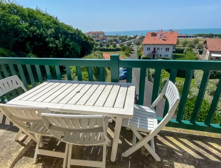 Anglet La Chambre d’Amour - Vue océan et dernier étage pour ce type 3 de 83 m² habitable, terrasse de 12 m², séjour de 40 m² + cave de 18 m² + place de parking