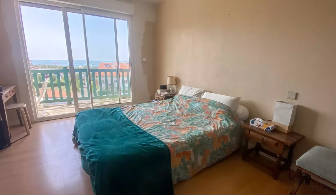 Anglet La Chambre d’Amour - Vue océan et dernier étage pour ce type 3 de 83 m² habitable, terrasse de 12 m², séjour de 40 m² + cave de 18 m² + place de parking