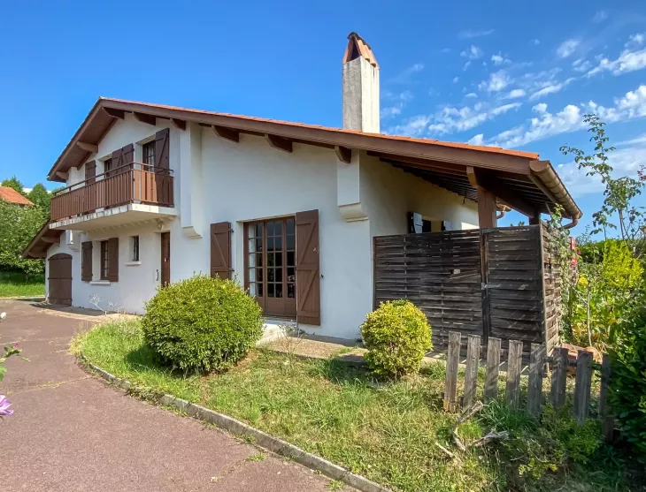 Nouveauté à Bayonne Beyris - Au calme, belle traditionnelle de 116 m² habitable, 5 chambres sur 615 m² de terrain