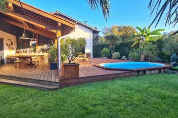 Exclusivité à URT - A 20 minutes de Bayonne, maison coup de coeur de 143 m² H au sol, 4 chambres, pièce de vie de 48 m², terrasse + piscine sur 700 m² de terrain