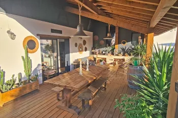 Exclusivité à URT - A 20 minutes de Bayonne, maison coup de coeur de 143 m² H au sol, 4 chambres, pièce de vie de 48 m², terrasse + piscine sur 700 m² de terrain