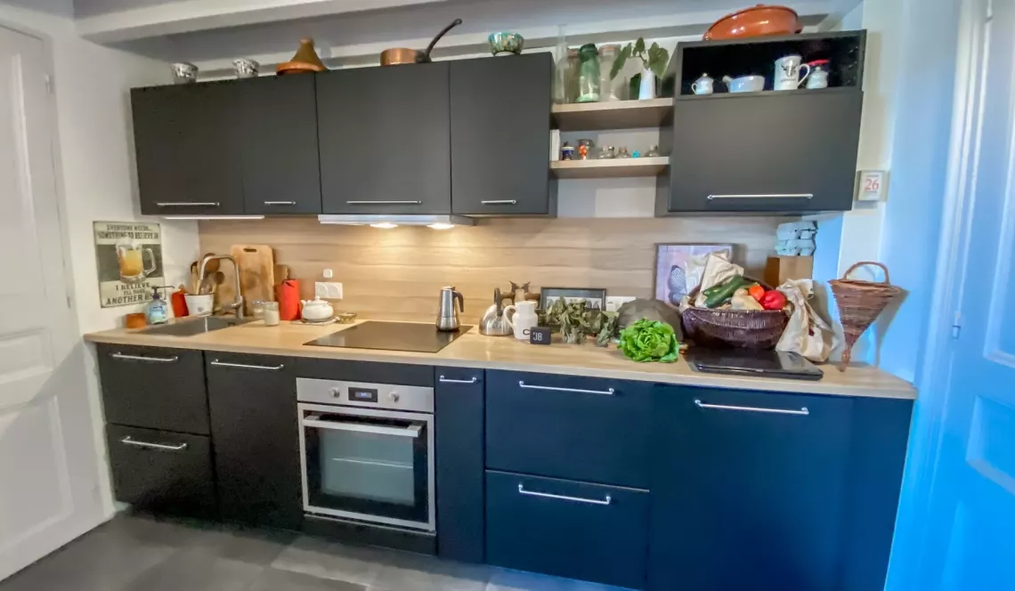 St Jean de Luz - Aperçu mer pour ce joli duplex raffiné de 44 m² habitable entièrement rénové et son atmosphère chaleureuse et conviviale 