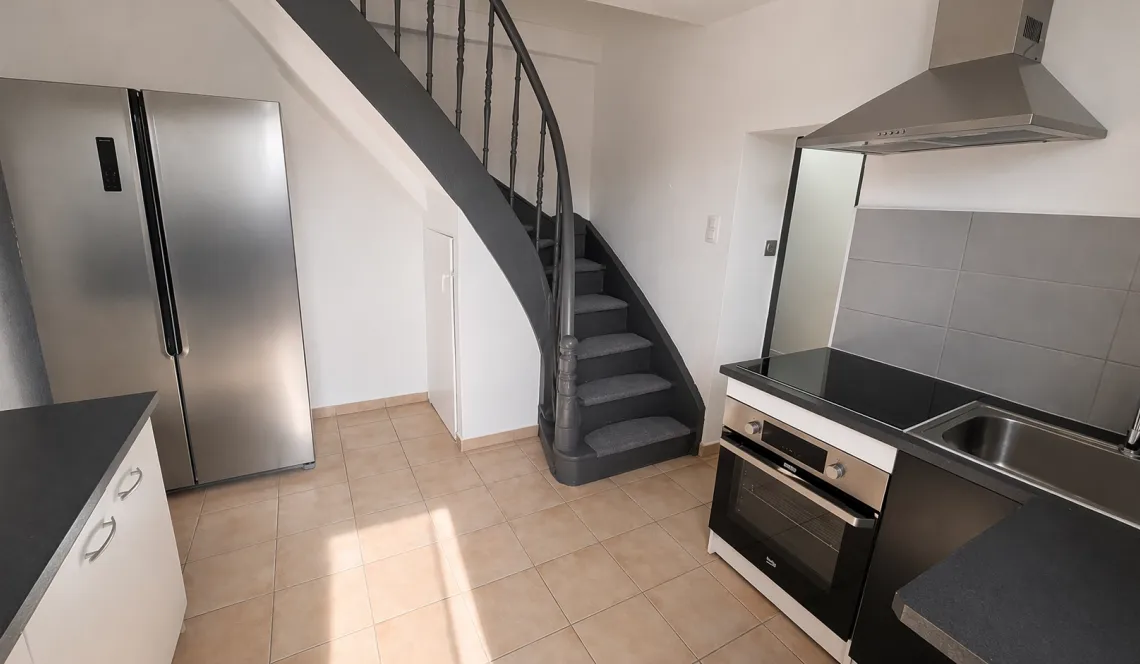 Idéal investisseur, à Boucau Central les Forges aux portes de Bayonne - Studio Type 3 en duplex de 41 m² habitable au sol actuellement loué + terrasse