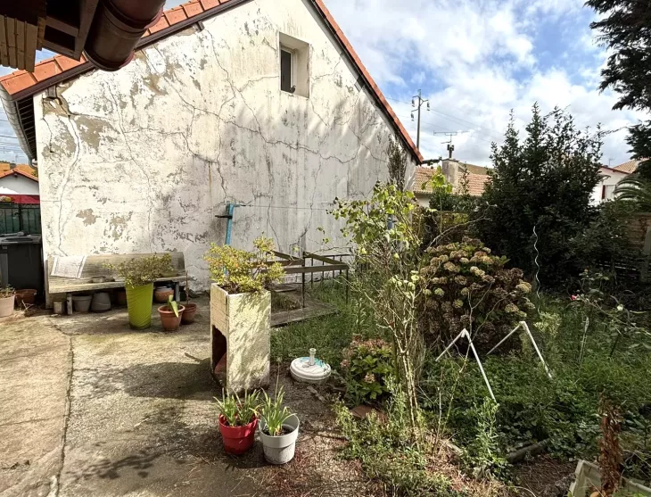 Idéal investisseur! Boucau Central les Forges aux portes de Bayonne - Type 3 en duplex de 61 m² habitable au sol actuellement loué + jardinet privatif