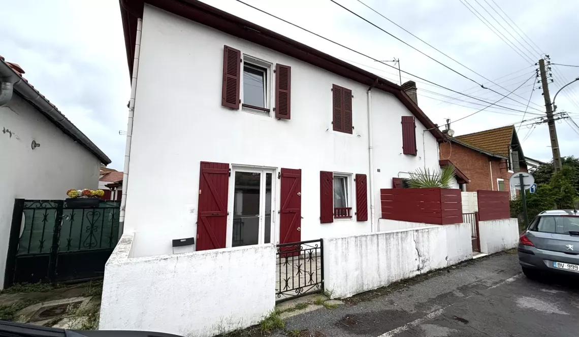 Boucau Central les Forges aux portes de Bayonne - Type 3 en duplex de 78 m² habitable au sol  + terrasse