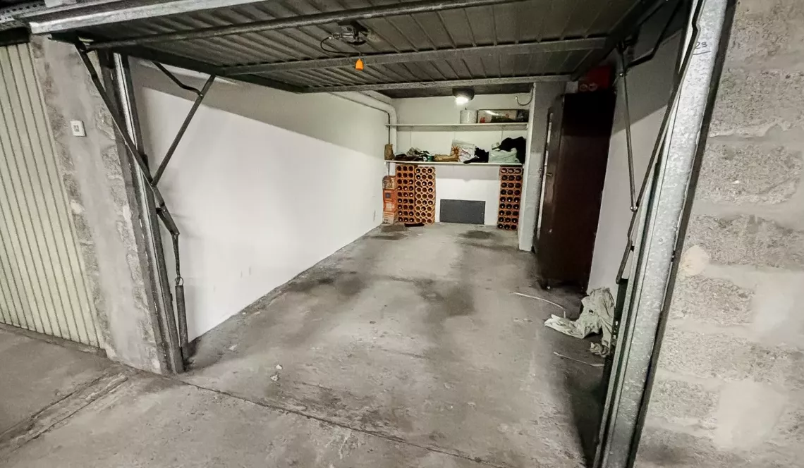 Bayonne Beyris, le nez dans la forêt - Joli type 2 de 47 m² habitable, grande chambre avec placard, 2 loggias, cuisine équipée. Possibilité d’acquérir un garage en +! 