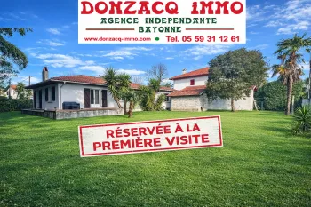 Biarritz au calme - Sur splendide parcelle plate plein sud de 996 m², plain-pied de 85 m² habitable à réhabiliter + garage ou le départ d’un nouveau projet?