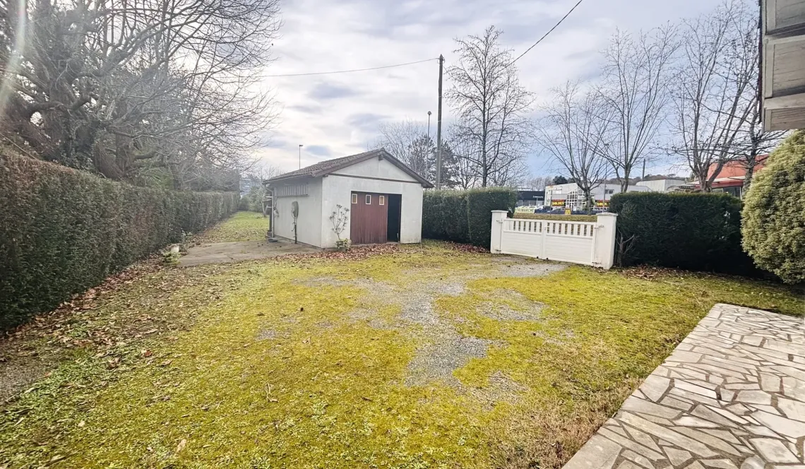 Anglet Maignon - Nombreuses possibilités pour ce plain-pied de 70 m² habitable de type 3 sur 701 m² de terrain
