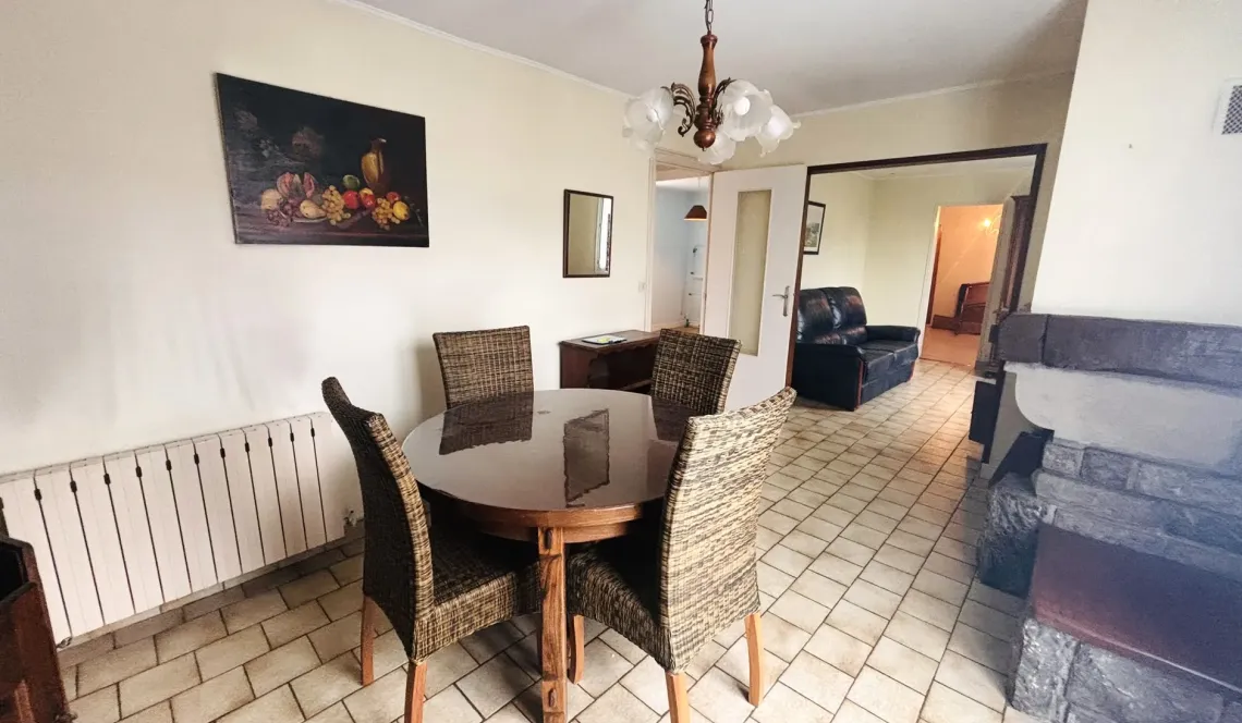 Anglet Maignon - Nombreuses possibilités pour ce plain-pied de 70 m² habitable de type 3 sur 701 m² de terrain