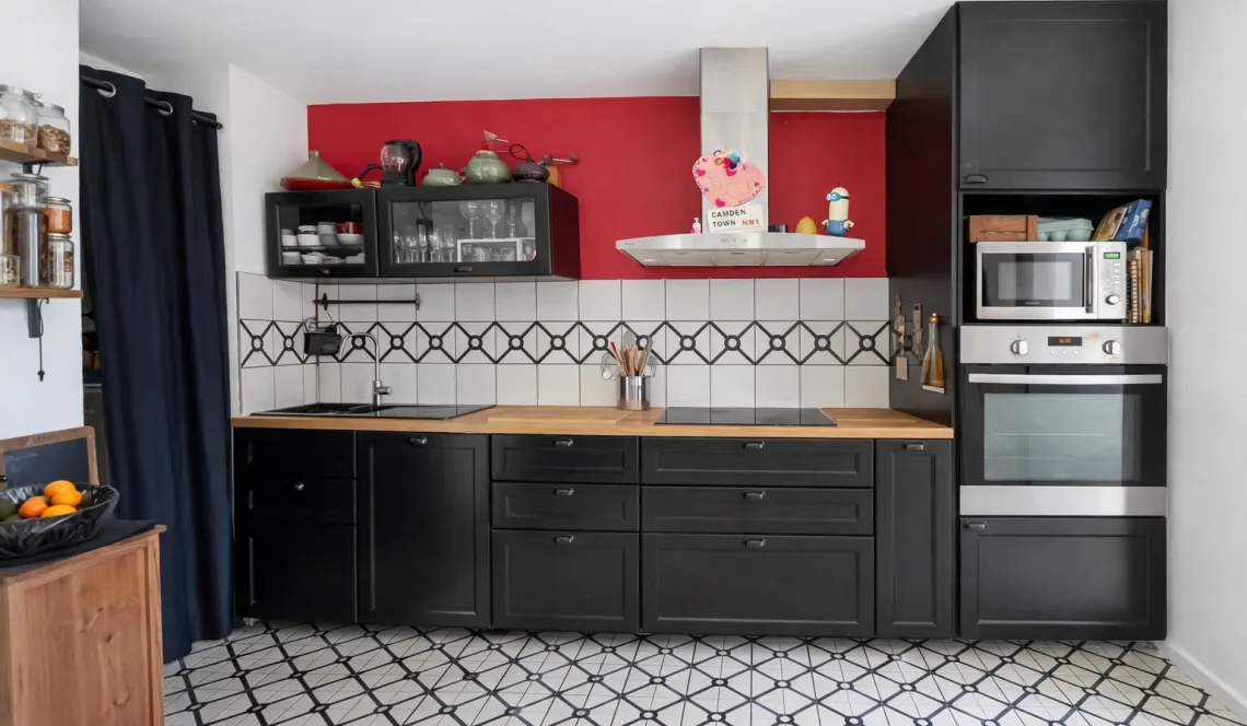 Bayonne St Esprit - Type 3 de 65 m² habitable entièrement rénové, splendide pièce de vie et sa cuisine éqipée. Le +: jardin privatif de 40 m² sans vis à vis