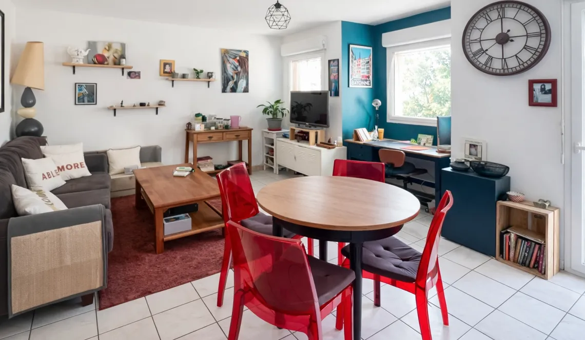 Hauteurs de Bayonne St Esprit - Type 3 de 63 m² habitable, terrasse en prolongement. Cave et deux places de parking complètent le bien!