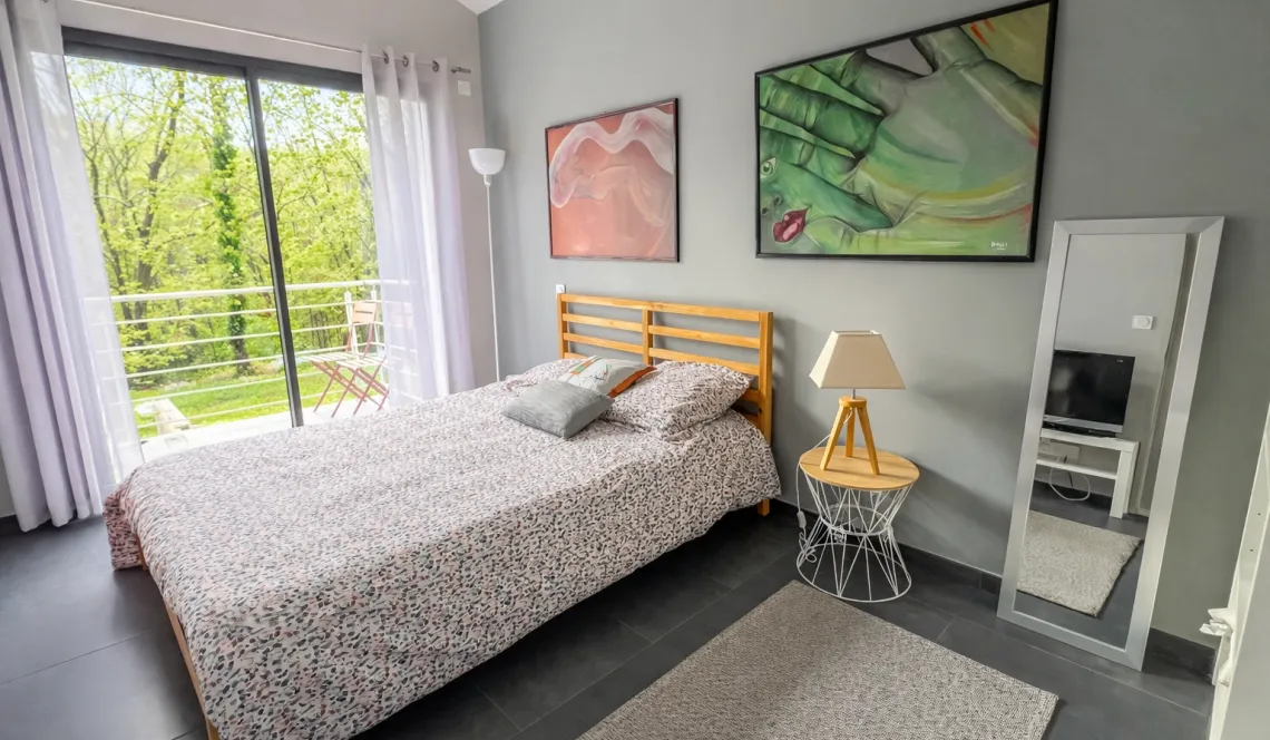 Saint Martin de Seignanx - Environnement exceptionnel pour cette belle propriété contemporaine de 2013 de 180 m² H, volumes généreux, 4 chambres sur parcelle de 2 000 m² et sa piscine