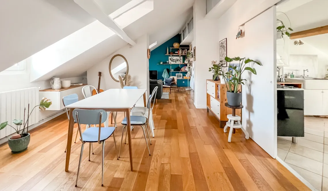 Bayonne St Esprit dernier étage - Joli type 3 de 84 m² au sol, le charme et l’authenticité des appartements Bayonnais, luminosité garanti! 