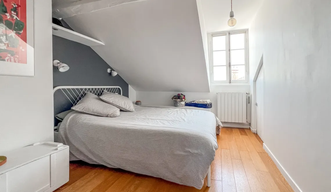 Bayonne St Esprit dernier étage - Joli type 3 de 84 m² au sol, le charme et l’authenticité des appartements Bayonnais, luminosité garanti! 