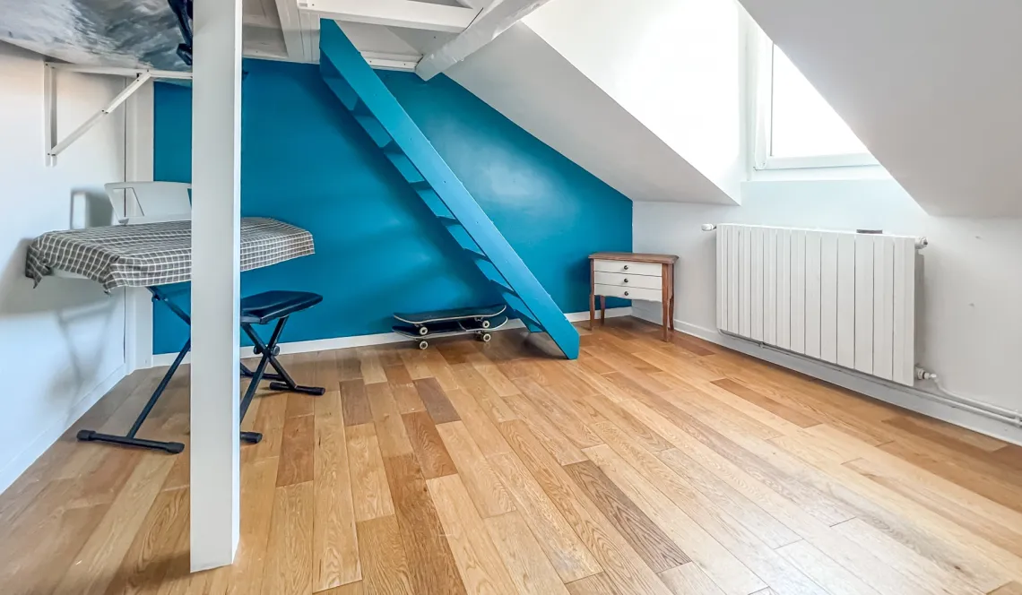 Bayonne St Esprit dernier étage - Joli type 3 de 84 m² au sol, le charme et l’authenticité des appartements Bayonnais, luminosité garanti! 