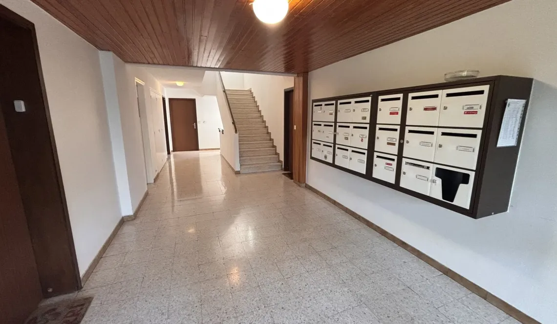 Nouveauté à Anglet - Au dernier étage sans ascenseur, spacieux type 2 de 55 m² habitable à l’état brut + balcon filant + cave + place de parking