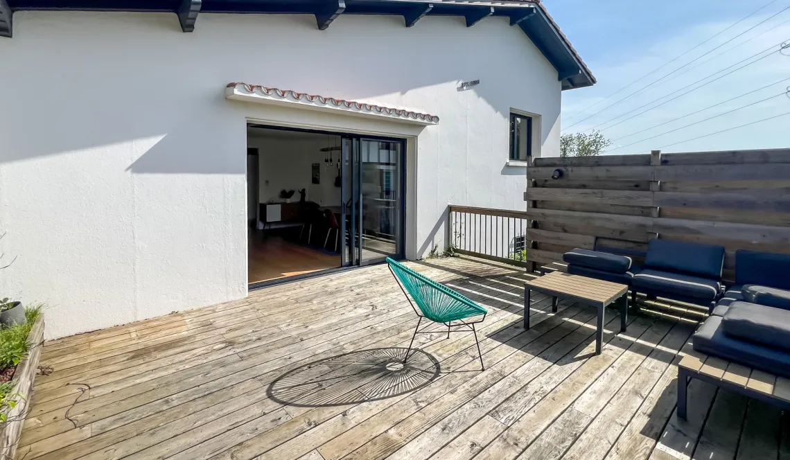 Sur Mouguerre en Exclusivité - Jolie maison entièrement rénovée de 105 m² habitable, 3 chambres, grand séjour lumineux sur 649 m² de terrain