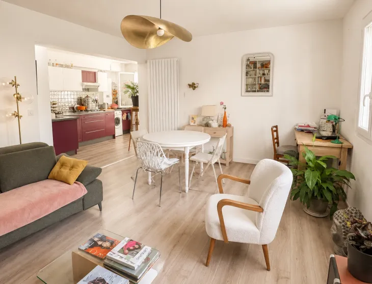 Bayonne Marracq- Adorable et grand type 2 de 60 m² habitable à l’abri des regards avec son grand +: jardin privatif de 50 m². Cave et parking aisé!