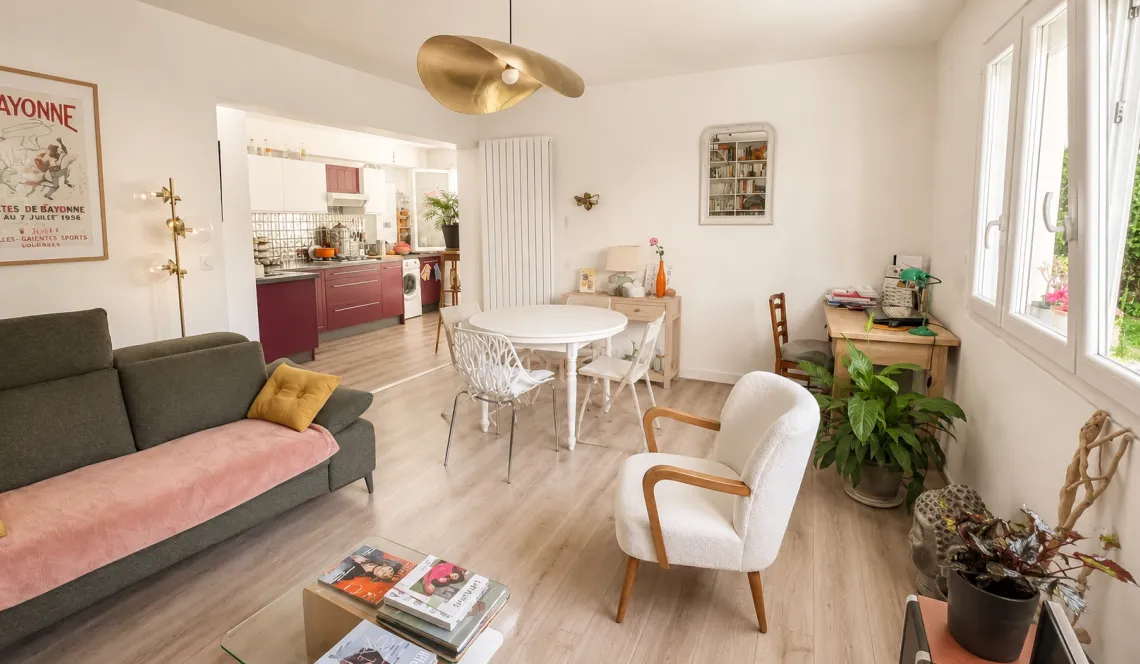 Bayonne Marracq- Adorable et grand type 2 de 60 m² habitable à l’abri des regards avec son grand +: jardin privatif de 50 m². Cave et parking aisé!