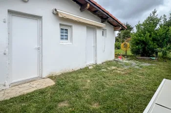 Haut Boucau - Type 2 de 31 m² habitable dans un petit ensemble sur 541 m² de terrain