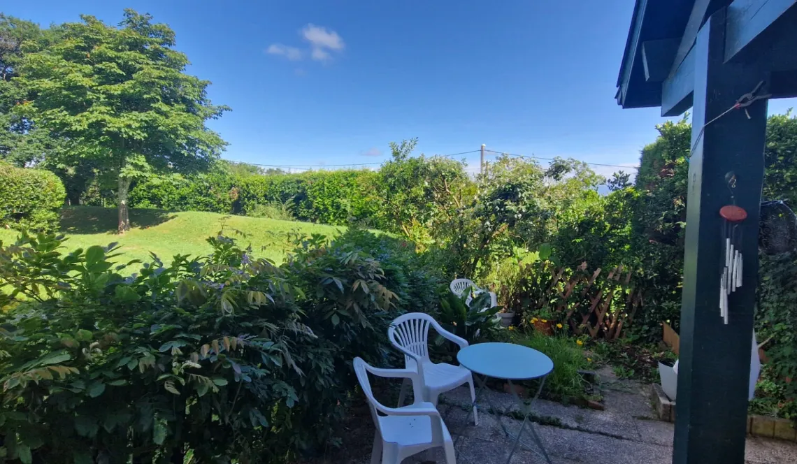 RARE sur Bidart - Type 2 de 28 m² habitable et sa terrasse et jardin privatif, vue splendide sur les montagnes