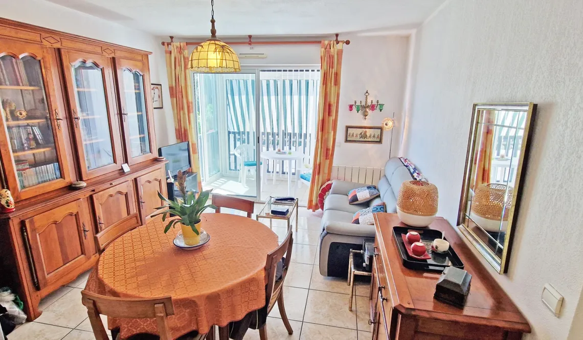 Dans jolie résidence arborée et calme à Boucau - Appartement lumineux exposée sud-ouest de 36 m² type F2 avec place de parking privative + cave
