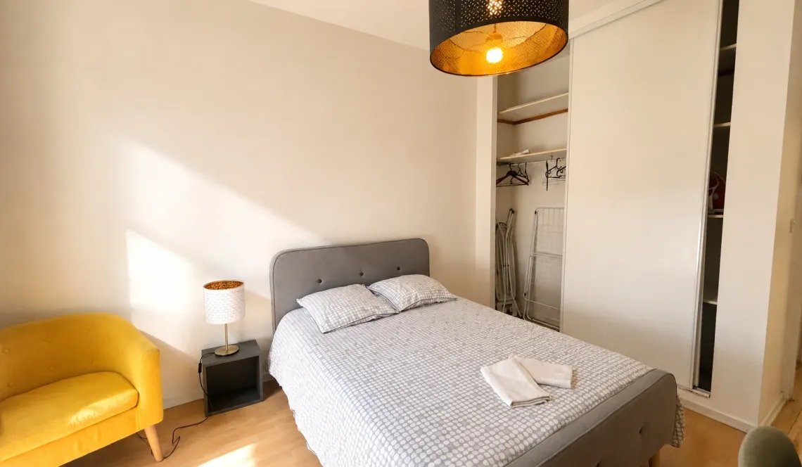 A vendre Bayonne-Joli T3 de 54 m² habitable dans le quartier recherché de Saint Esprit avec un spacieux séjour et 2 chambres avec placards