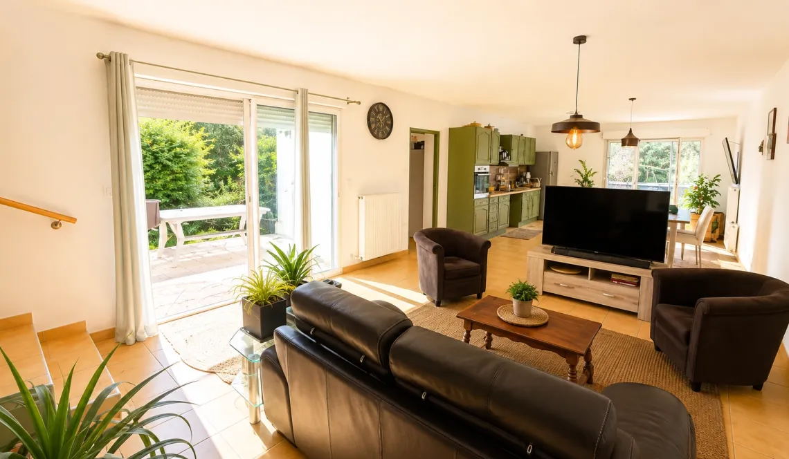 Louhossoa Coeur du Pays Basque - Spacieux T4 de 120 m² dans petite coproprié de 2 lots, avec jardin privatif + terrasse de 200 m², 3 chambres dont une avec dressing attenant
