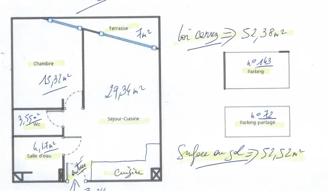 Bayonne Marinadour - Etage élevé pour ce spacieux type 2 de 53 m² habitable, pièce de vie de 30 m² sur terrasse au sud-ouest de 7 m², grande chambre séparée. Parking en sous-sol!