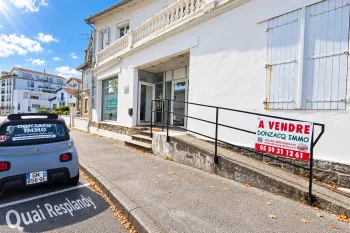 Bayonne quai Resplandy - Local commercial/appartement de 90 m² au sol qui offre de nombreuses possibilités d’exploitation, avec un peu d’imagination!