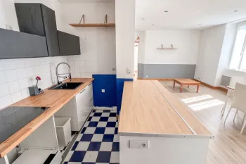Bayonne St Esprit - Petite copropriété pour ce type 3 de 57 m² habitable entièrement rénové, pièce de vie de 30 m² + cellier