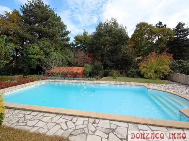 Exclusivité - Villa de 130 m² habitable + piscine - Bayonne