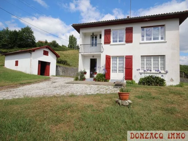 Maison 5 pièces sur 2000 m² de terrain - Mouguerre - Pays Basque