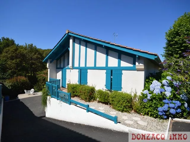 Vente en Exclusivité - VILLA - Mouguerre - (64) Pyrénées Atlantiques - Pays Basque