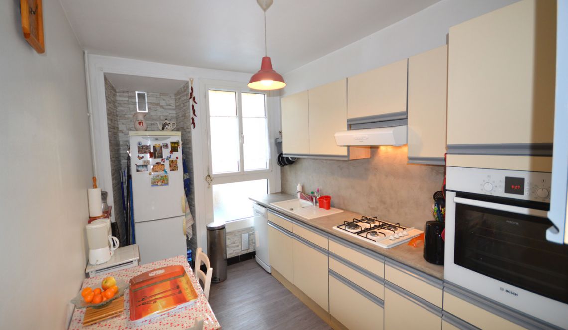 Appartement type 3 de 72 m² habitable en parfait état + cave - Bayonne