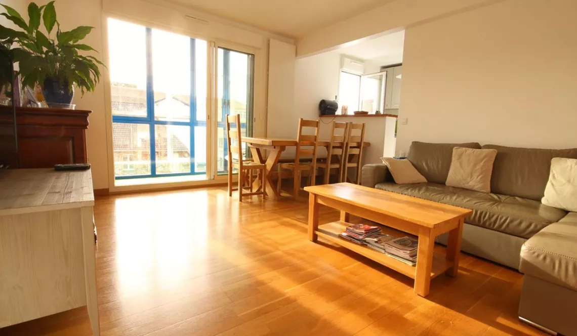 Exclusivité Bayonne St Esprit place d’Albret T4 de 88 m² habitable plein sud