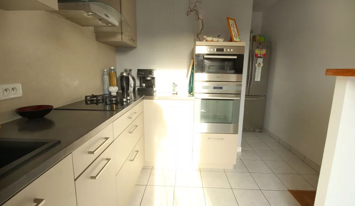 Exclusivité Bayonne St Esprit place d’Albret T4 de 88 m² habitable plein sud