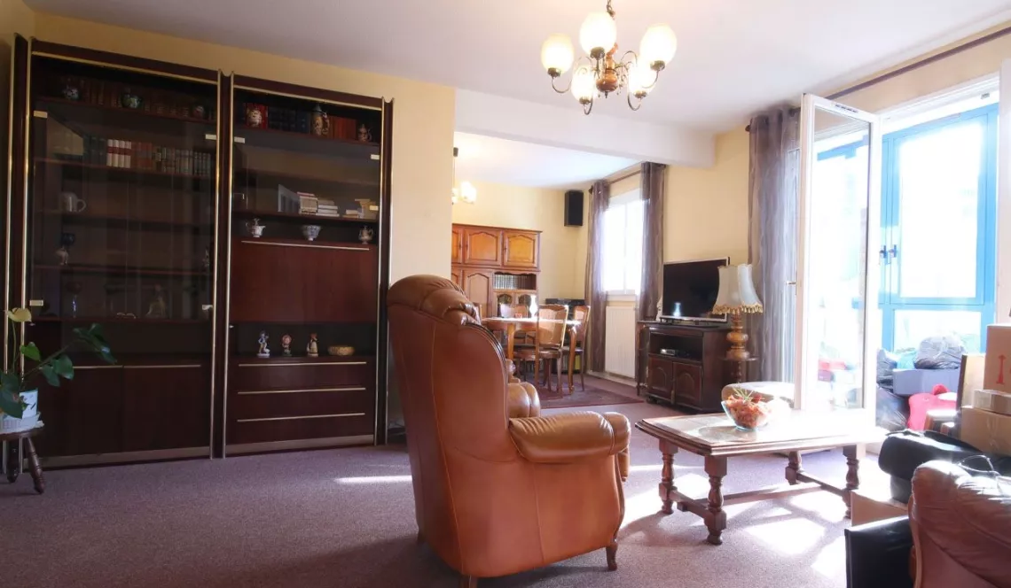 Appartement type 4 de 85 m² habitable traversant - Bayonne St Esprit