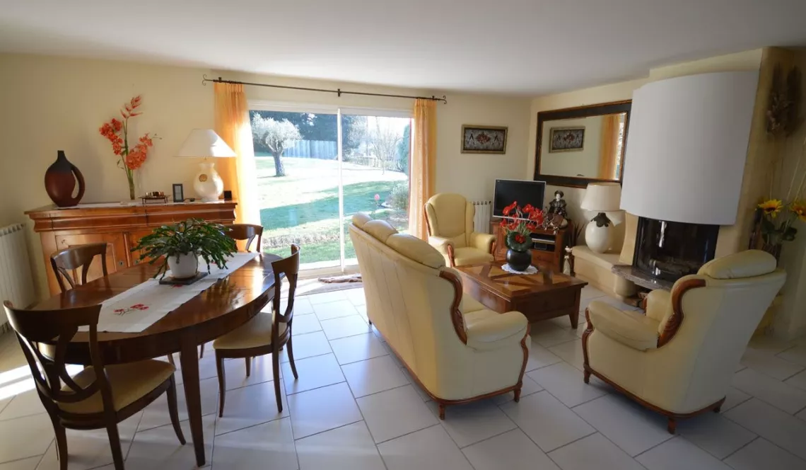 Villa de 105 m² habitable de 1995 sur 3000 m² de terrain - 20 mn de Bayonne - Pays basque
