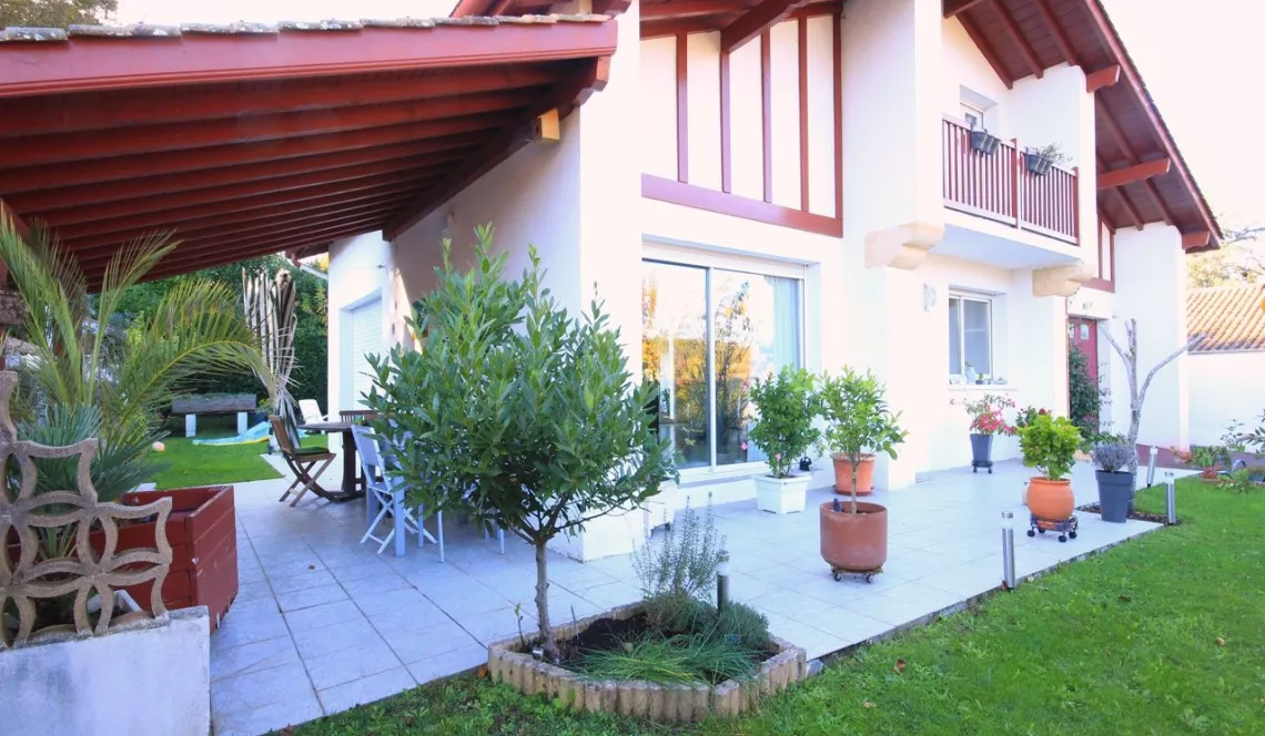 Bayonne maison récente de 4 chambres de 120 m² habitable