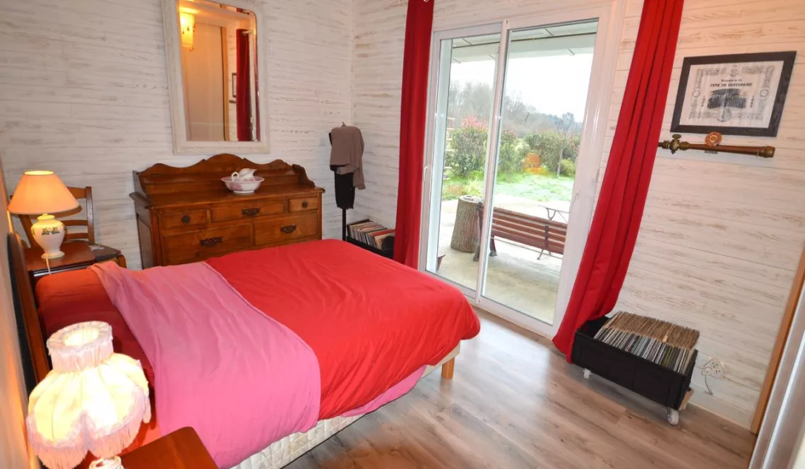 Biaudos - Villa de 130 m² habitable de plain pied de 2006 sur terrain paysagé de 1980 m²