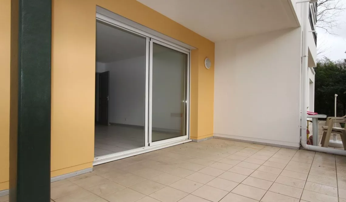 Anglet dans impasse - T3 dans petite résidence - Cave + parkings aérien et souterrain