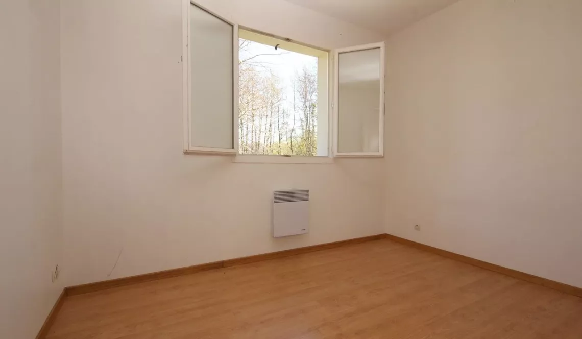 Saint Pierre d’Irube - Plain pied 3 chambres dans une impasse sur 1607 m² de terrain