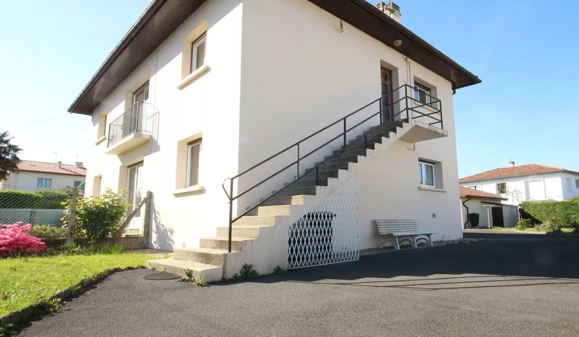 Anglet copropriété sans charges - Type 3/4 de 92 m² H + jardin privatif de 305 m² + garage