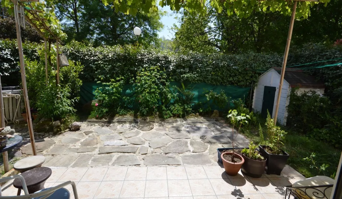 Anglet au calme dans une impasse - Type 4 de 82 m² habitable avec jardin de 50 m² + cave