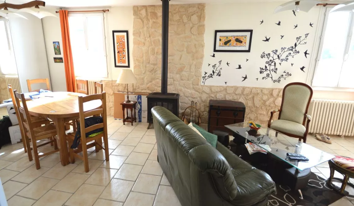 Anglet proche commerces maison type 3 de plain pied en parfait état + courette + 2 abris voiture