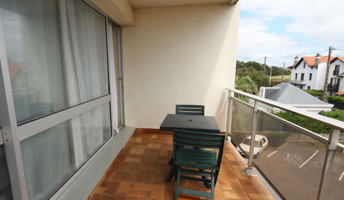 Biarritz Phare - T1 avec terrasse vue océan de 29 m² habitable en parfait état !